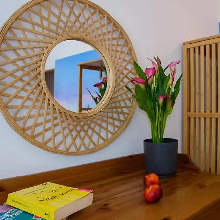 Maya's Flats & 19 & 20 - Ogarna Apartment