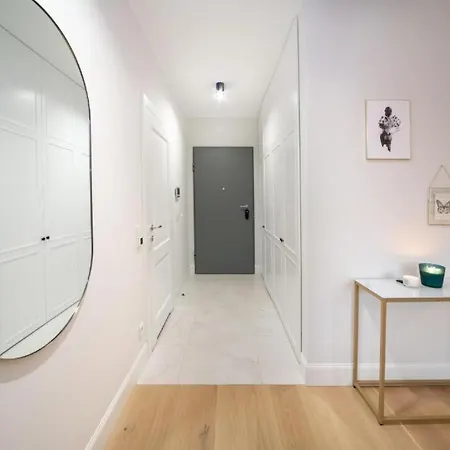 Hotel Maya's Flats & 19 & 20 - Ogarna *