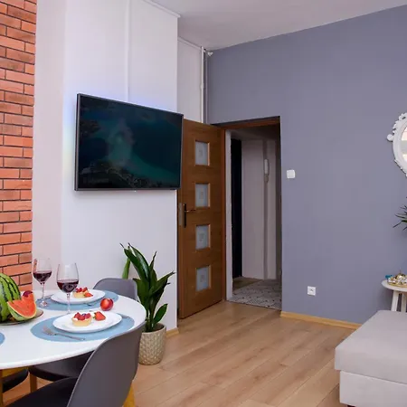 Hotel Maya's Flats & 19 & 20 - Ogarna *