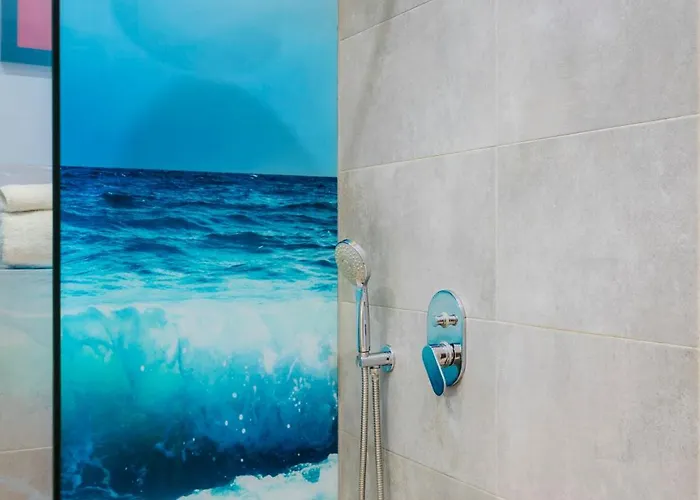 Maya's Flats & 19 & 20 - Ogarna *