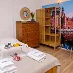 Maya's Flats 19 & 20 - Ogarna St Old Town Otel