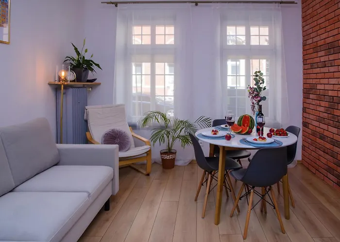 Maya's Flats & 19 & 20 - Ogarna Отель