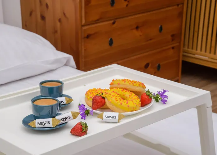 Maya's Flats & 19 & 20 - Ogarna Отель